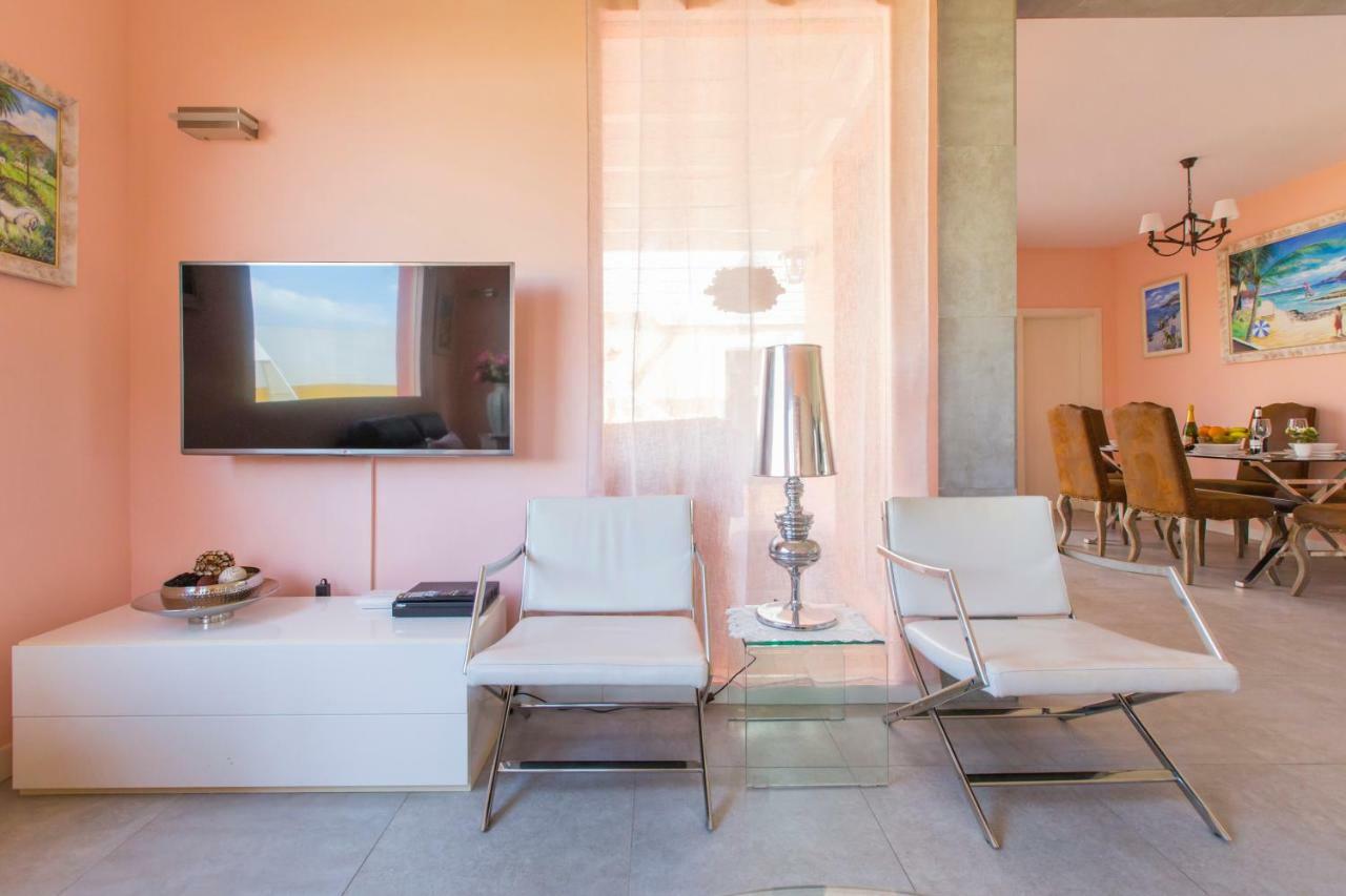 Villa Bella Lucia 3. Piscina Climatizada, Wifi, Bbq. Corralejo Buitenkant foto