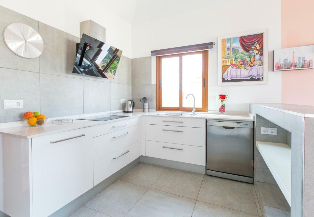 Villa Bella Lucia 3. Piscina Climatizada, Wifi, Bbq. Corralejo Buitenkant foto